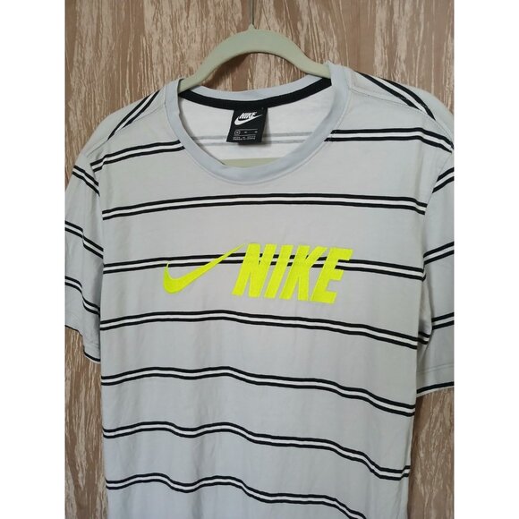 Nike Air Max 90 Embroidered Logo T Shirt Mens M White Striped Cotton CW4686-077 - Picture 1 of 11